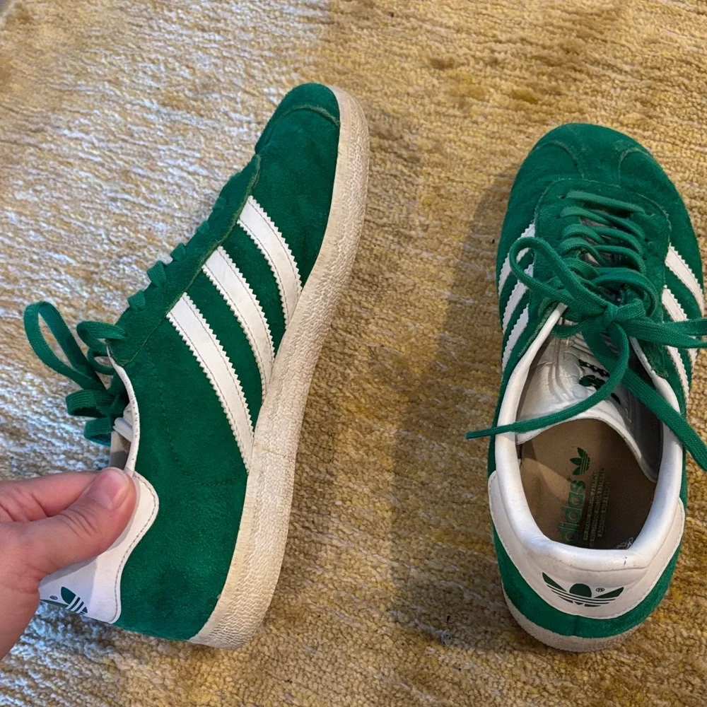 Adidas Classic Green and White Trainers Gazelle - Picture 2 of 8